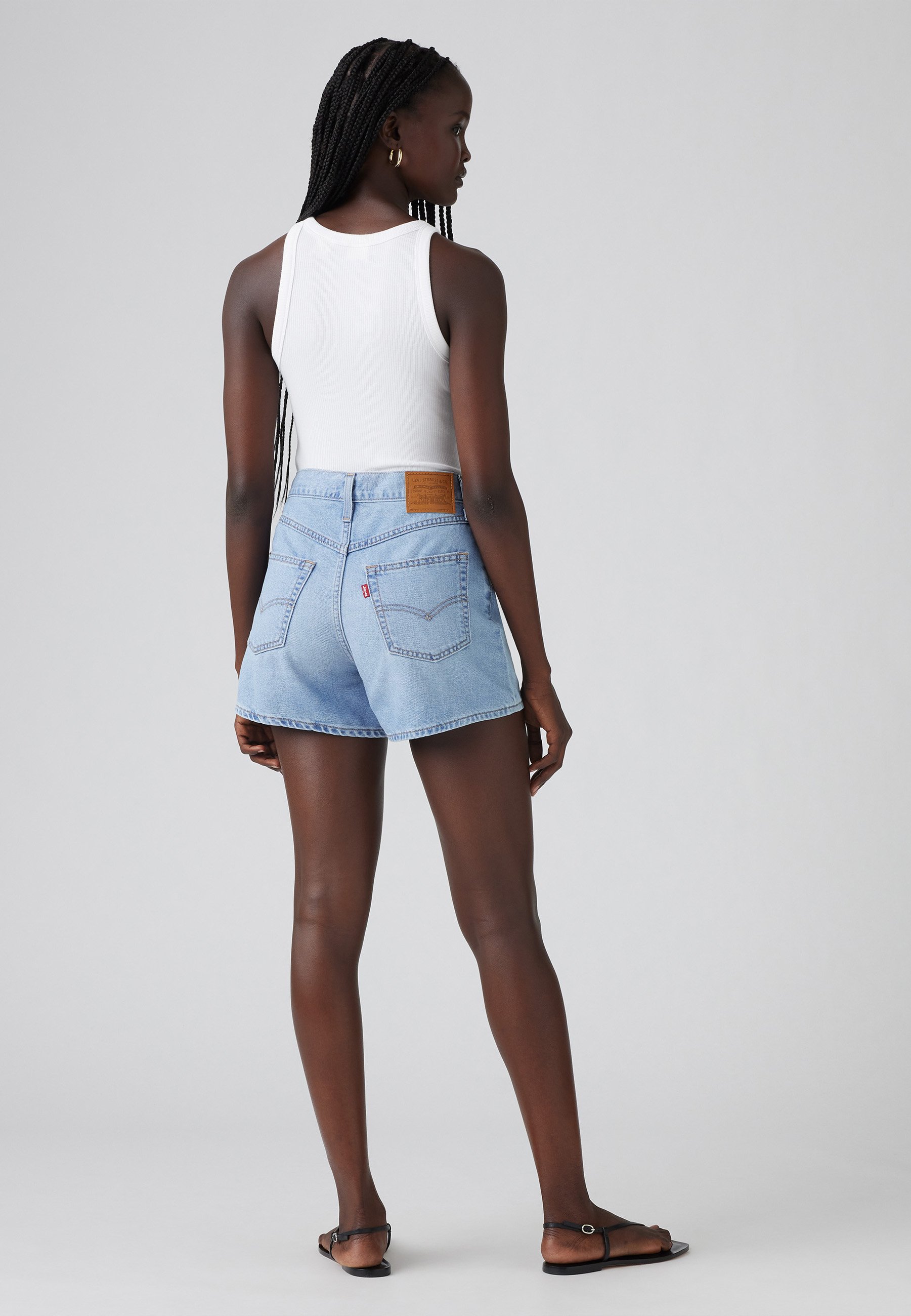 Levi's® 80S MOM SHORT - Shorts vaqueros - cool wise owl/denim azul