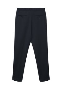 Schwarze, maßgeschneiderte Hose aus einem strukturierten Stoff, mit gerade geschnittener Form, zwei hinteren Taschen mit Knöpfen und Gürtelschlaufen am Bund.