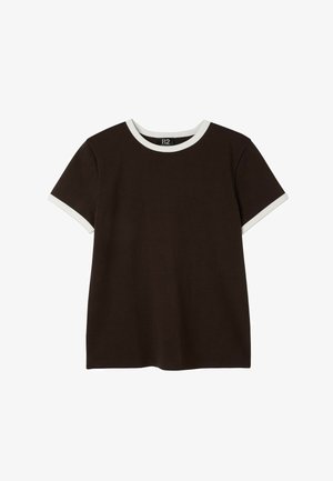 Stradivarius, BASIC T-SHIRT 06510668 - Základné tričko - dark brown