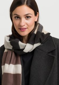FRAAS STRIPES CASHMINK - MADE IN GERMANY - Huivi - greige