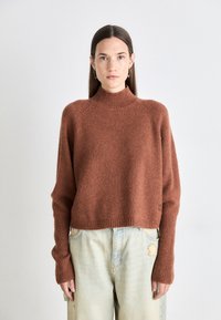 HUGO SURPY - Strickpullover - brown eighteen