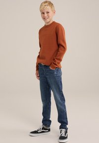WE Fashion STRUCTUUR - Pulover - brown