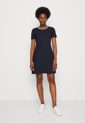 Tommy Hilfiger MINI DRESS - Φόρεμα από ζέρσεϊ - desert sky
