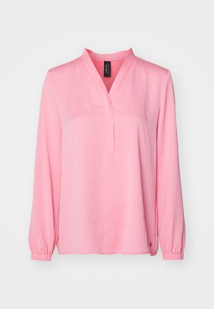 Blusa rosa a maniche lunghe con scollo a V, polsini elasticizzati e orlo dritto. Realizzata in tessuto morbido dalla texture liscia. Nessun motivo visibile.