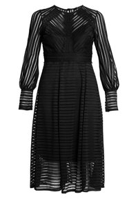 Černé šaty s dlouhými, průhlednými pruhovanými rukávy a upnutým korzetem. Mají sukně střední délky s vrstvenou texturou a kulatým výstřihem.