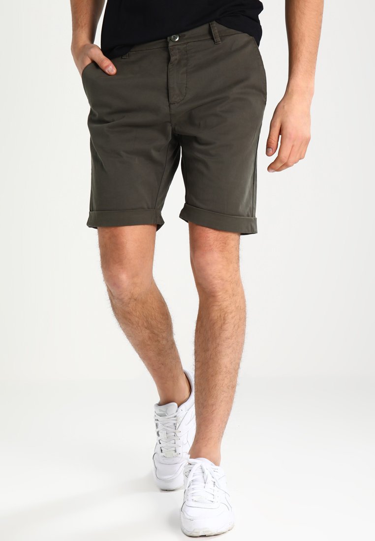 Urban Classics - Short - darkolive, Agrandir