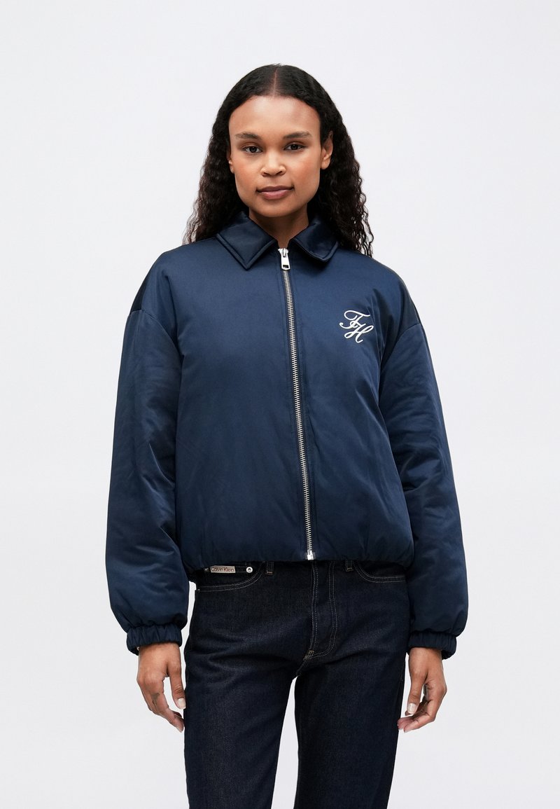 Tommy Hilfiger WATER REPELLENT SATIN RELAXED PADDED JACKET - Mezisezónní bunda - dark night navy