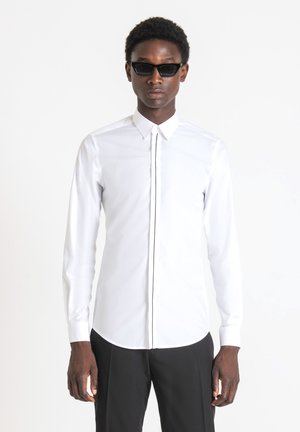 Antony Morato PARIS EASY-IRON WITH CONCEALED BUTTONS - Camicia elegante - white