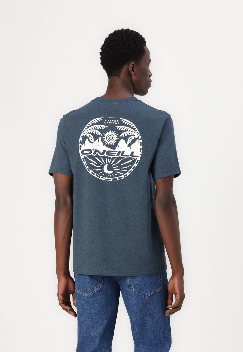O'Neill - BACK UNISEX - T-shirt print - alma steel, Vergroten