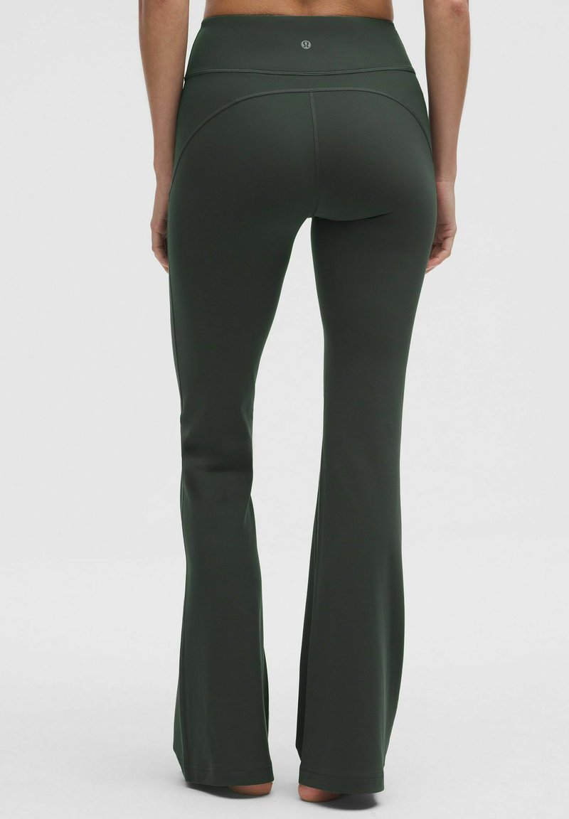 lululemon GROOVE HR FLARED REG - Leggings - rainforest green/green