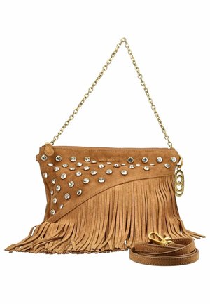 Borsa in suede marrone con frange, manico a catena dorata, borchie di cristallo e tracolla staccabile con fibbia dorata.