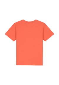T-shirt à manches courtes de couleur corail uni, fabriqué en tissu de coton doux, avec un col rond et une coupe décontractée. Vue de dos uniquement.