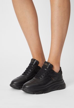 Copenhagen Studios, Baskets basses - black