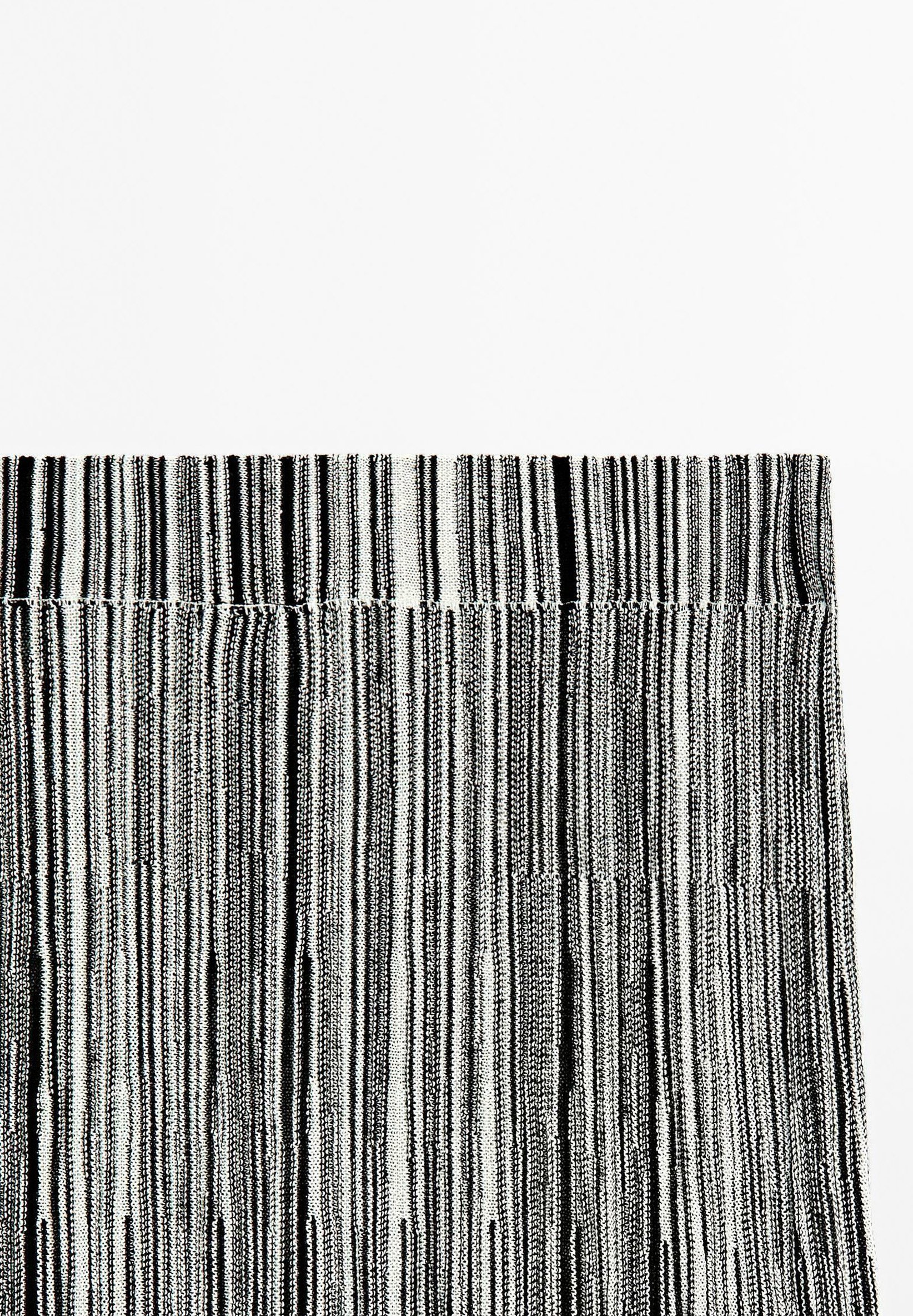 Massimo Dutti WITH STRIPED DETAIL - Maxi skirt - black - Zalando