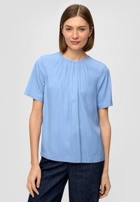 s.Oliver BLACK LABEL SCHIMMERNDEM - Bluse - hellblau