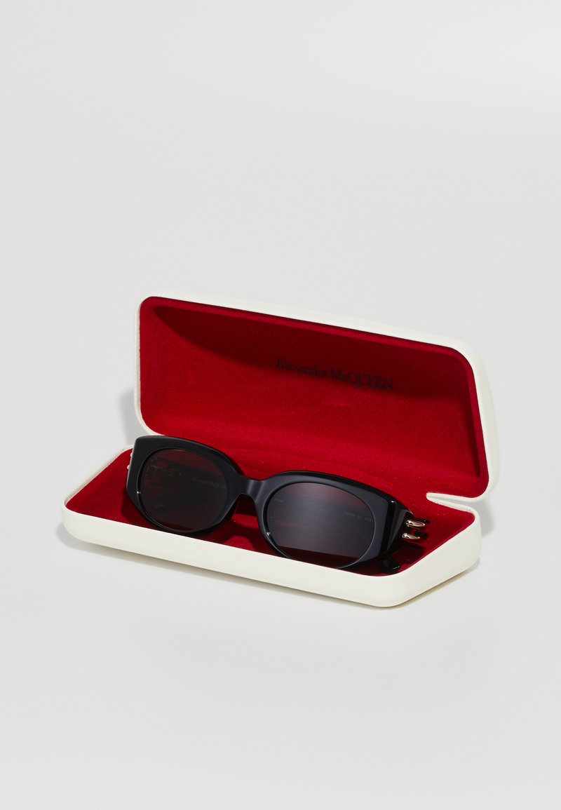 Alexander McQueen Sunglasses - black/black/grey/black  display picture 3