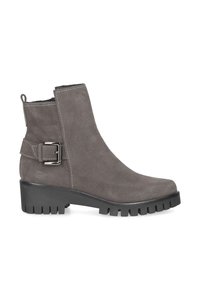 Bottines en suède gris avec un accent de boucle sur le côté, semelle en caoutchouc texturée et design effilé pour un look moderne.