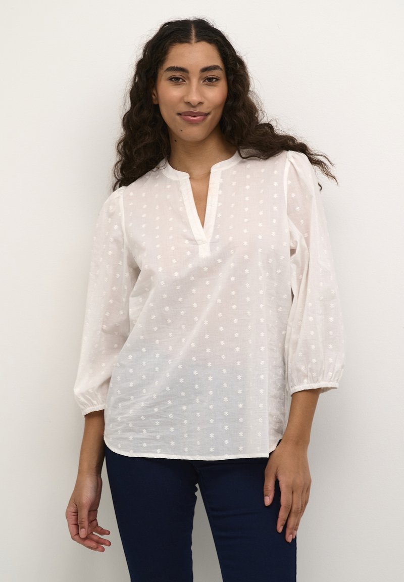 Kaffe - KAJOLLIA  - Blusa - chalk w. flower, Ampliar