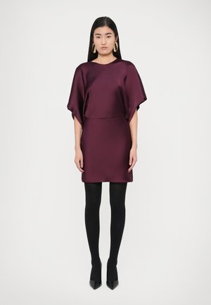 REVERSE OBIE DRESS - Koktailové šaty/večierkové šaty - plum