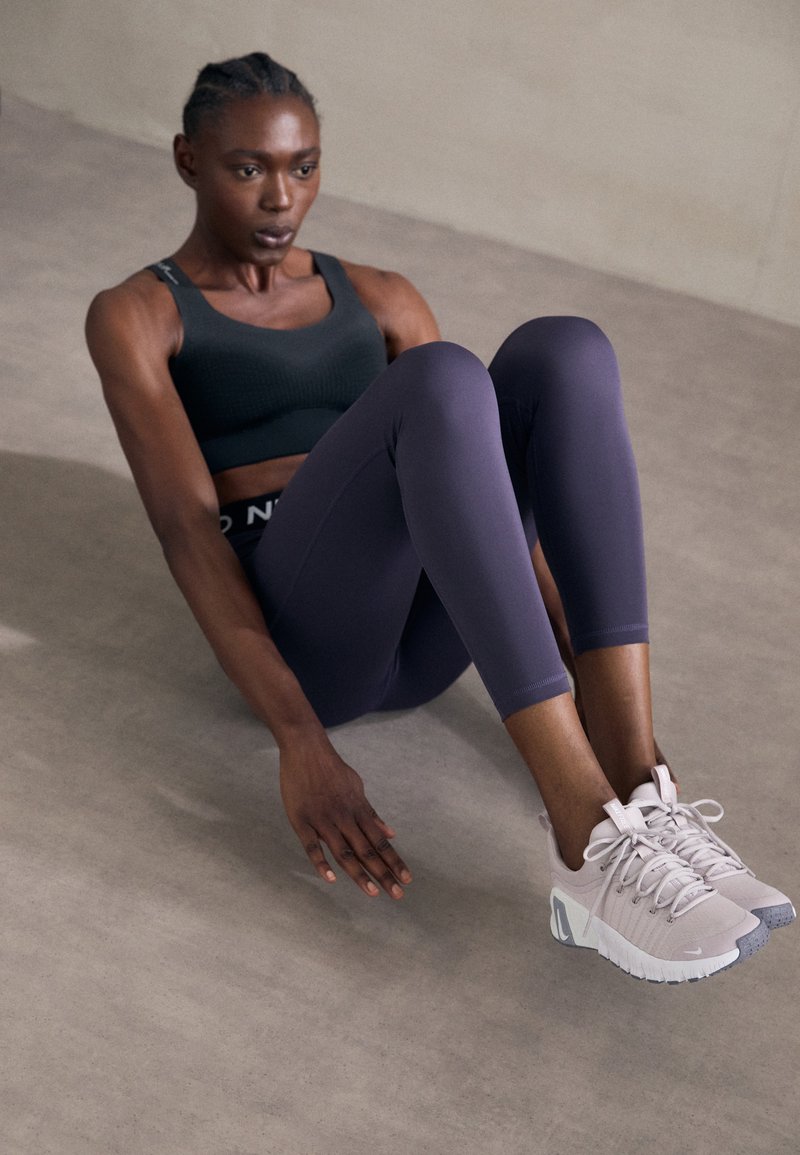 Nike Performance FREE METCON Zapatillas de entrenamiento