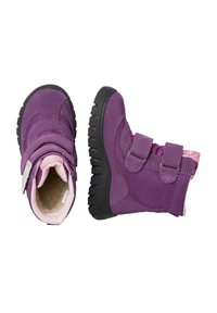 Stivali invernali per bambini viola con suole nere, due fasce in velcro e rivestimento in pile rosa, mostrati in viste dall'alto e di lato.