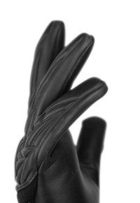 Schwarze Lederhandschuhe mit drei verlängerten Fingern, die über erhabene, strukturierte Akzente und einen eng anliegenden Handgelenkverschluss für einen sicheren Sitz verfügen.