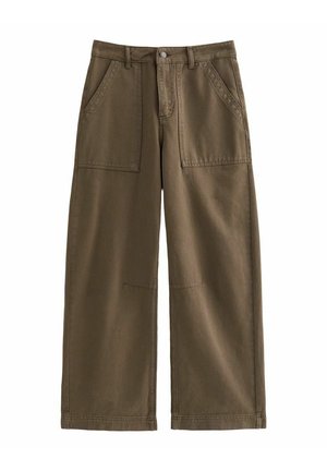 Brązowe spodnie o szerokich nogawkach z wysokim stanem, z przodu zapinane na guziki i zamek błyskawiczny, z dwoma dużymi prostokątnymi kieszeniami z przodu.