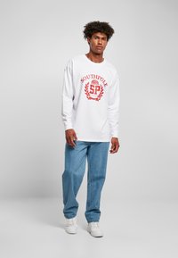 Southpole SOUTHPOLE HERREN SOUTHPOLE COLLEGE LONGSLEEVE - Topper langermet - white
