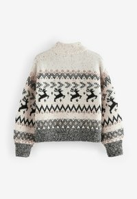Stickad tröja med hög krage, med en krämfärgad kropp, svarta renar och geometriska mönster, samt en texturerad grå nederkant och ärmar.