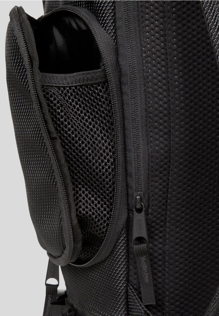 Eastpak 테쿰 탑 배낭 블랙