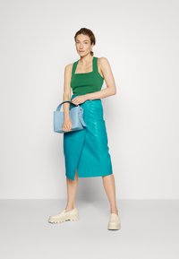 Zign Top - dark green