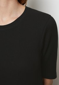 Marc O'Polo WIDE SEAM ROUND-NECK SHORT SLEEVE - Haljina od žerseja - black