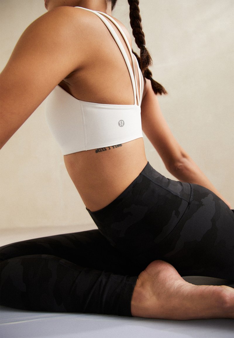 lululemon - LIKE A CLOUD B/C CUP - Sport-BH mit leichter Stützkraft - white, Vergrößern