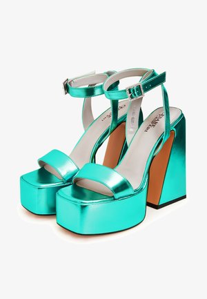 Cesare Gaspari, Sandali con tacco - green