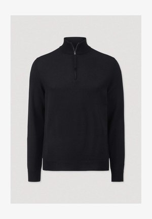 Schwarzer Zip-Pullover mit Stehkragen, langen Ärmeln und einer glatten Strickstruktur. Der Verschluss besteht aus einem kurzen Reißverschluss am Hals.