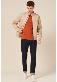 BONOBO Jeans MIT KURZEN ÄRMELN - Camiseta básica - orange foncé