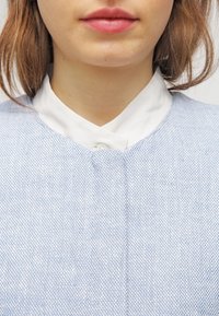 Esprit Collection Pitkä takki - light blue