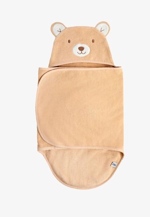 Lichtbruin baby hooded handdoek met berengezicht en oren op de capuchon, afgeronde randen en een klein "JoJo" label.