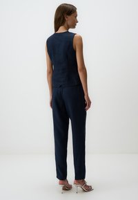 Jimmy Key V-NECK SLEEVELESS PLAIN  - Smanicato - dark blue
