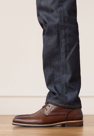 Manfield, Schnürstiefelette - braun