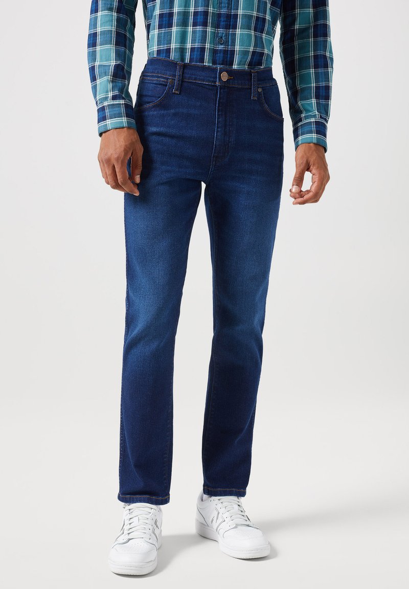 Wrangler - LARSTON - Jeans Tapered Fit - night shade, Forstørre