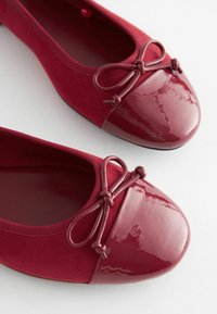 Next FOREVER COMFORT - Ballerinat - red toe cap