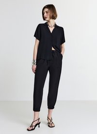 Calliope TINTA UNITA - Camicia - ultrablack