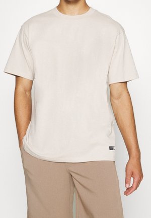 T-shirt basic