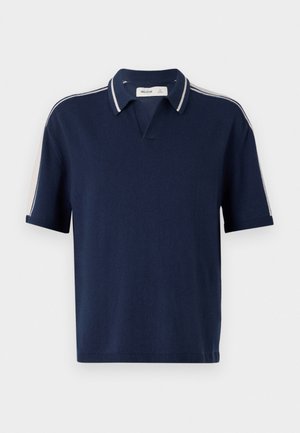 Navy polo shirt made of knit fabric. Features a V-neck, short sleeves, and contrasting white stripes along shoulder seams. Regular fit.