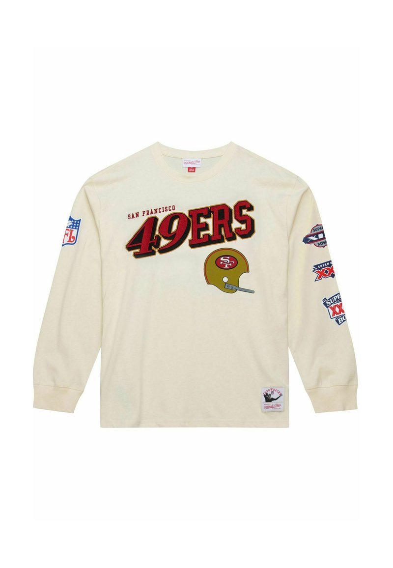 Langärmliges cremefarbenes T-Shirt mit bedrucktem "49ERS"-Text, Grafik eines goldenen Helms und NFL-Logos. Mit Super Bowl-Patches an den Ärmeln.