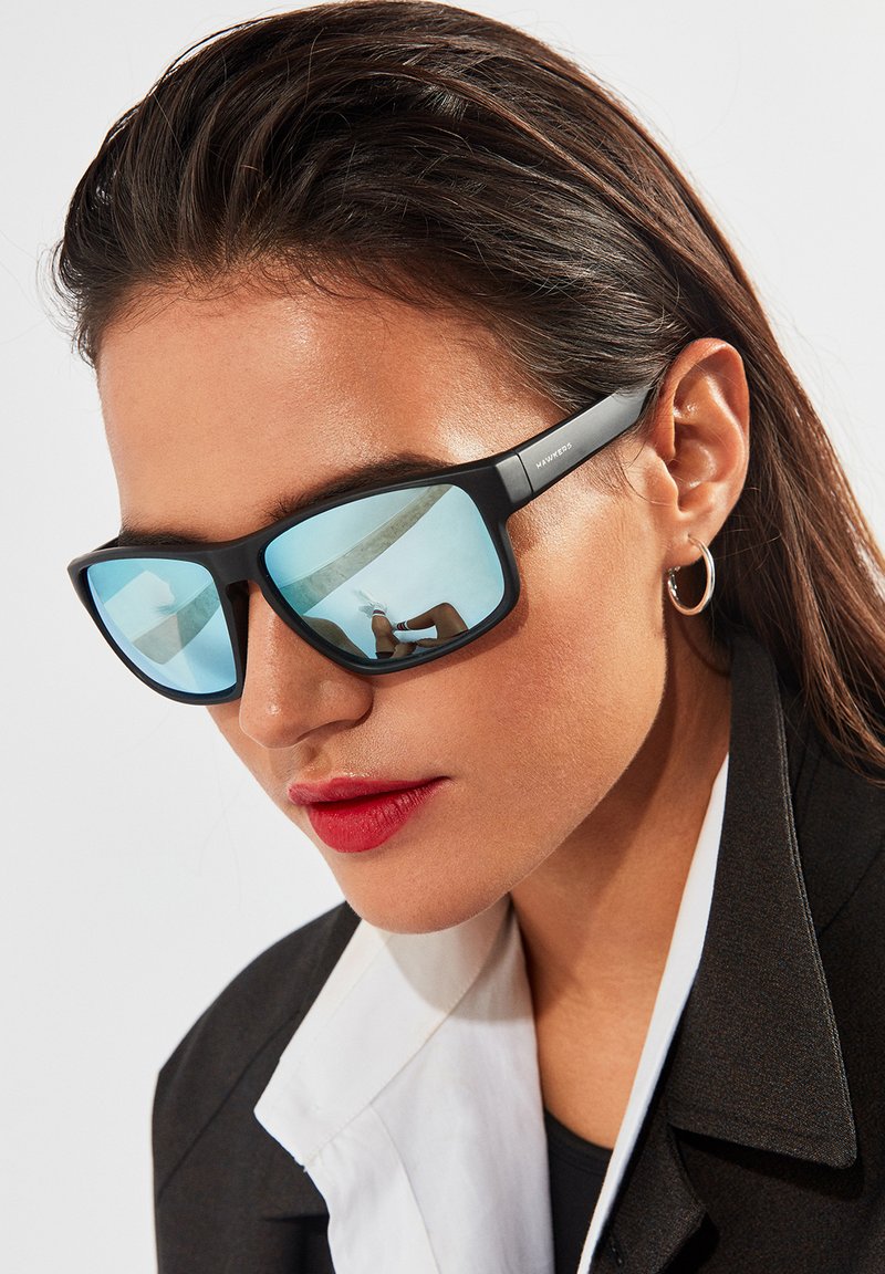 Hawkers FASTER - Gafas de sol - black