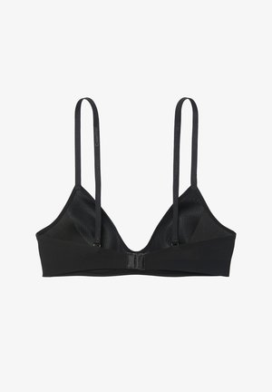 Top triangular negro con tirantes finos ajustables que muestran la marca "Calvin Klein" y un cierre frontal de gancho y botón.