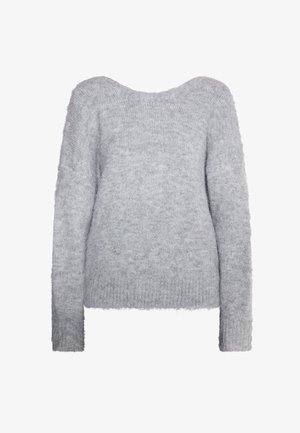 Lichtgrijze trui gemaakt van zacht, pluizig garen. Heeft een brede bootlijn en lange mouwen met een geribbeld zoom. Eenvoudig, minimalistisch ontwerp.