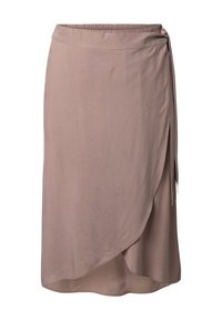 Jupe portefeuille mauve avec taille élastique et lien latéral, présentant un ourlet incurvé et un tissu doux et léger.